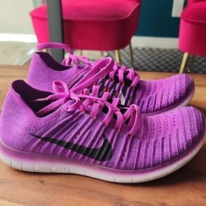 Nike Flyknit Women's Vibrant Purple Athletic Shoes